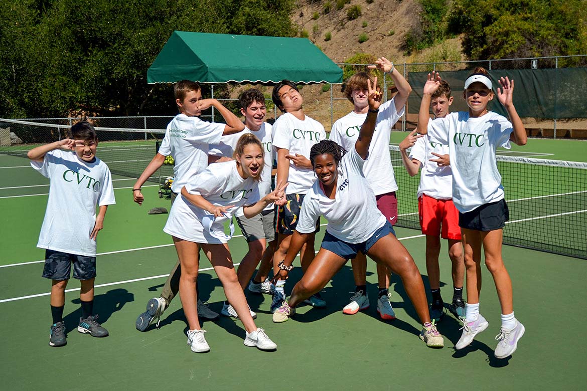Happy tennis campers