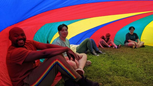 Giant parachute activity