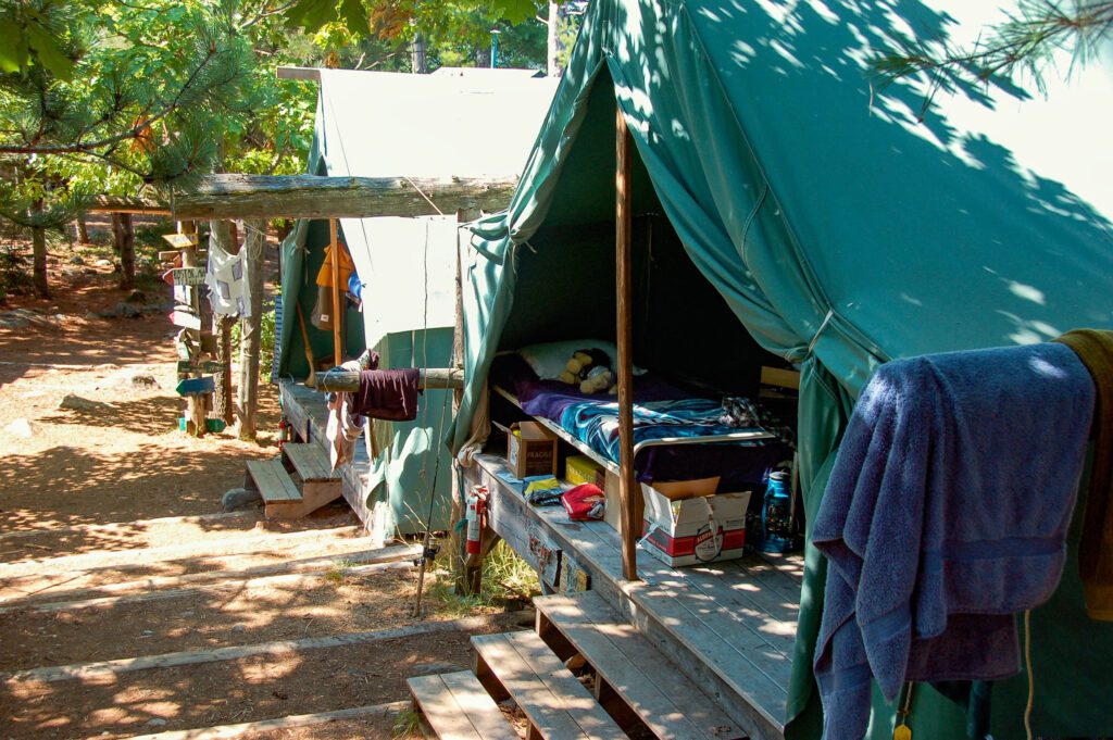 Open-air platform tents